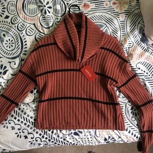 GUESS Burnt Orange & Black striped crop sweater